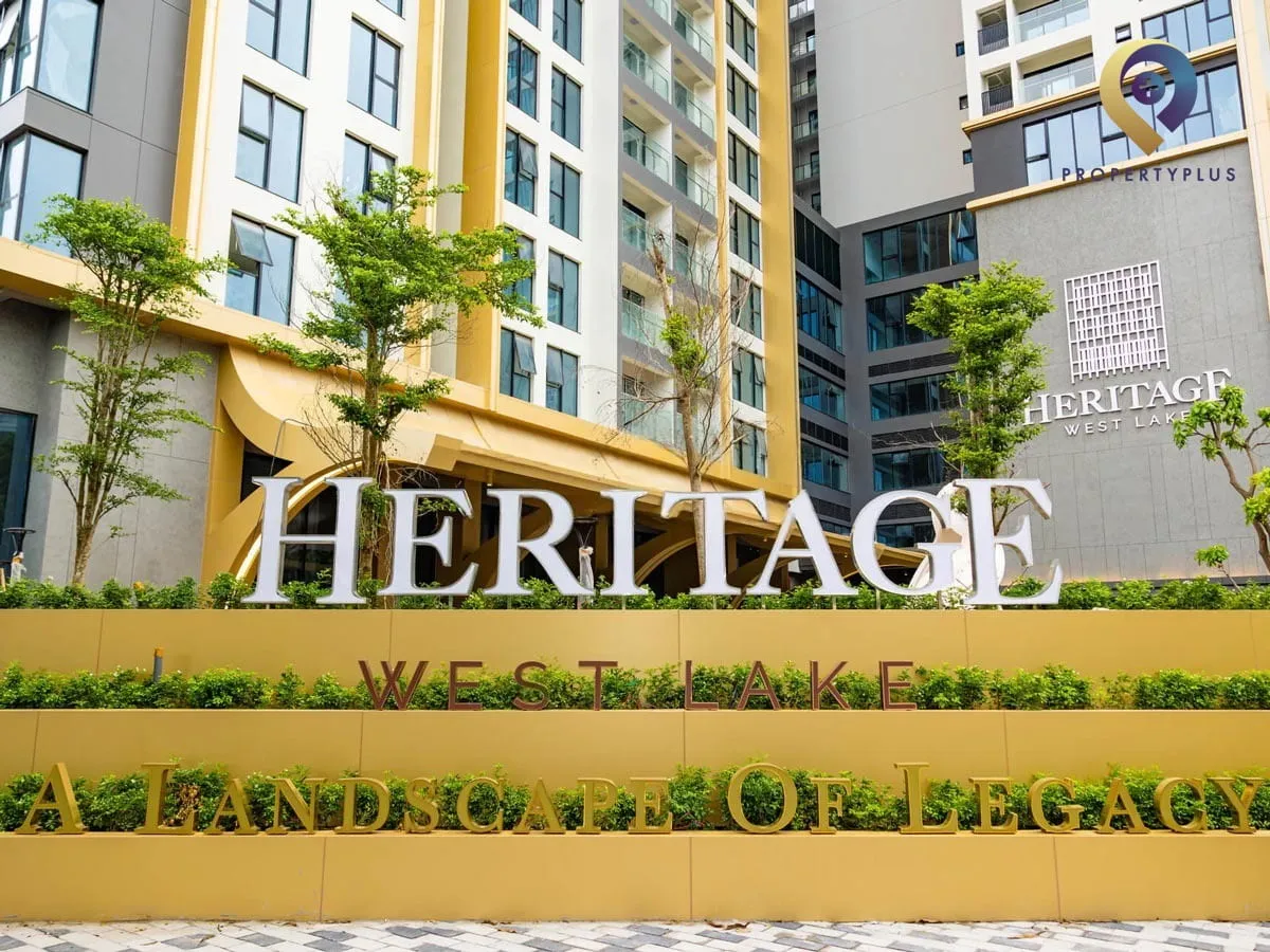 Lối vào chính Heritage West Lake Office Tower